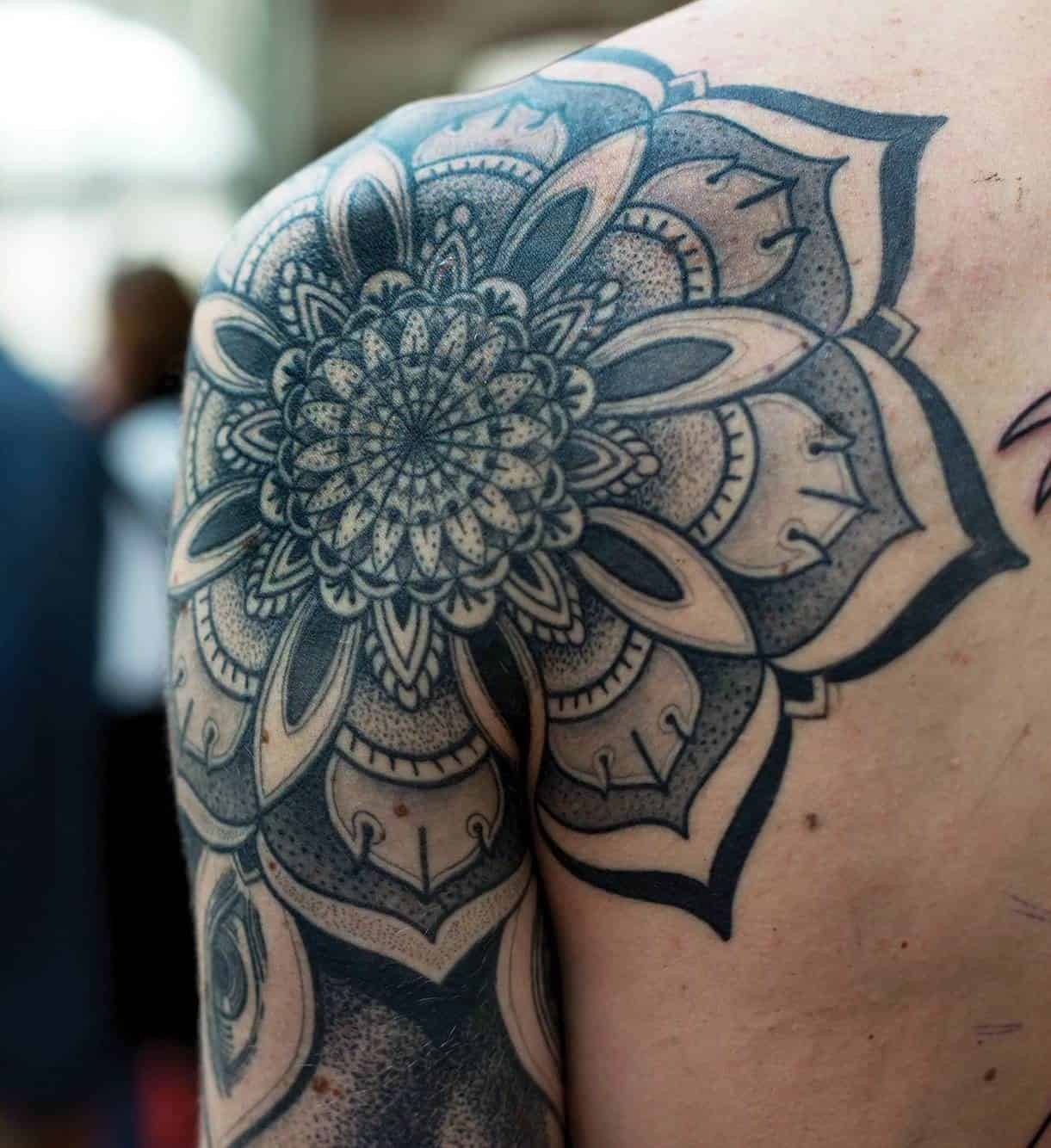 Shoulder Tatoo