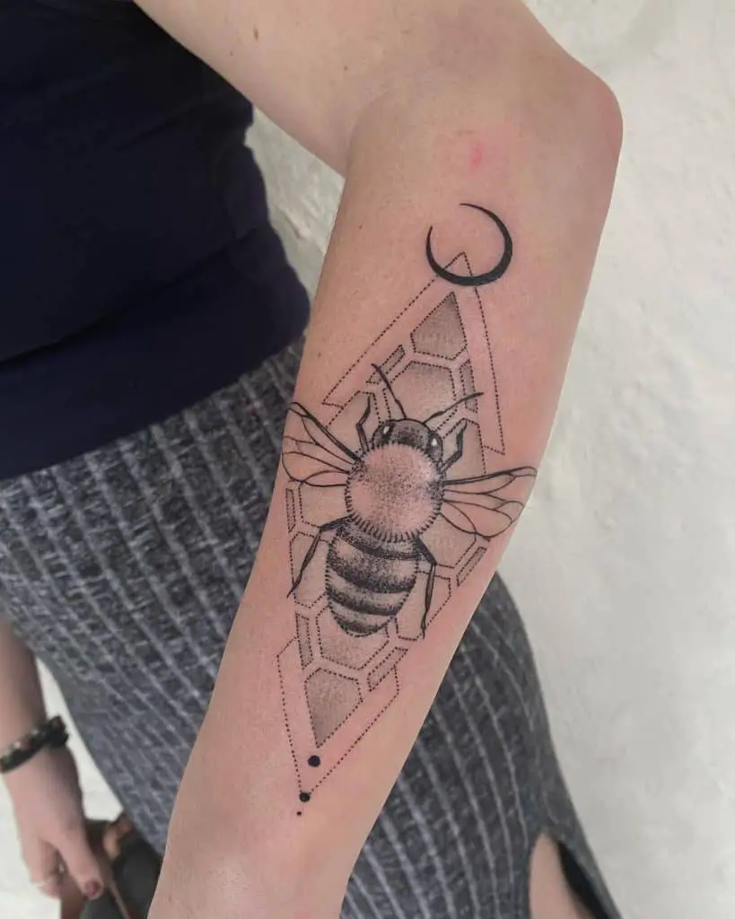 Huge bee tattoo 2