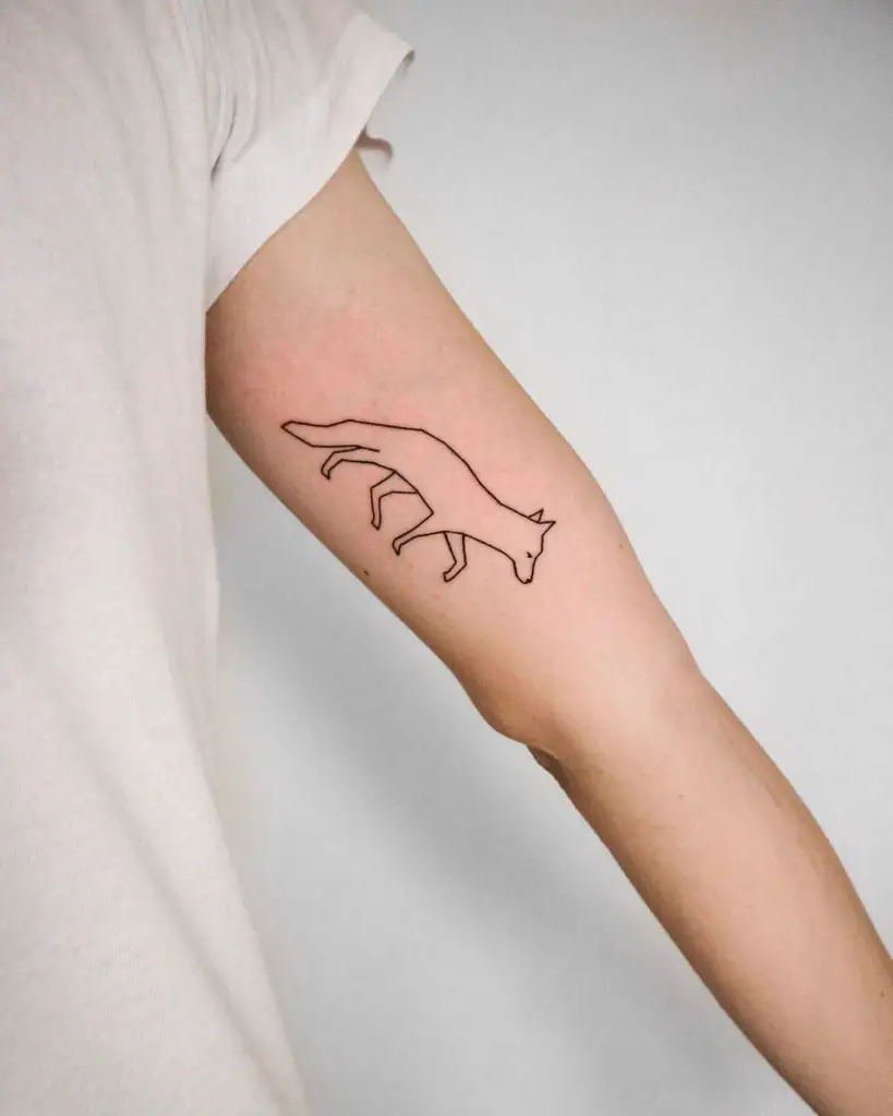 Fox Tattoos: Meaning, Symbolism, and Best Design Ideas for 2024 40 Minimal Fox Tattoo 6