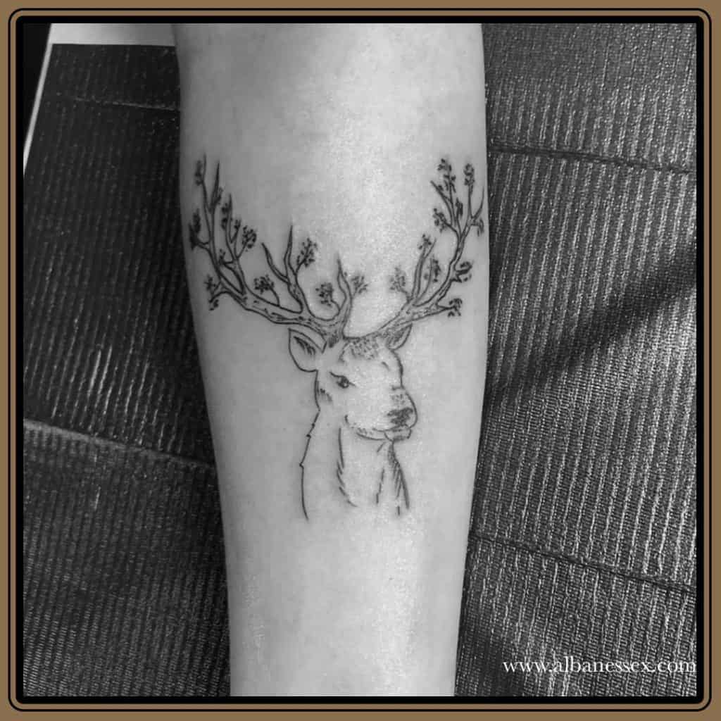 The Reindeer Minimal Tattoo 1
