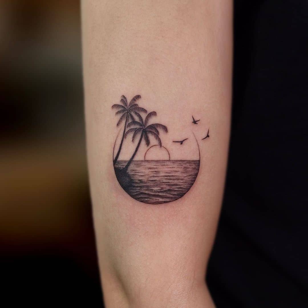 Circular Palm Tree Tattoo 1
