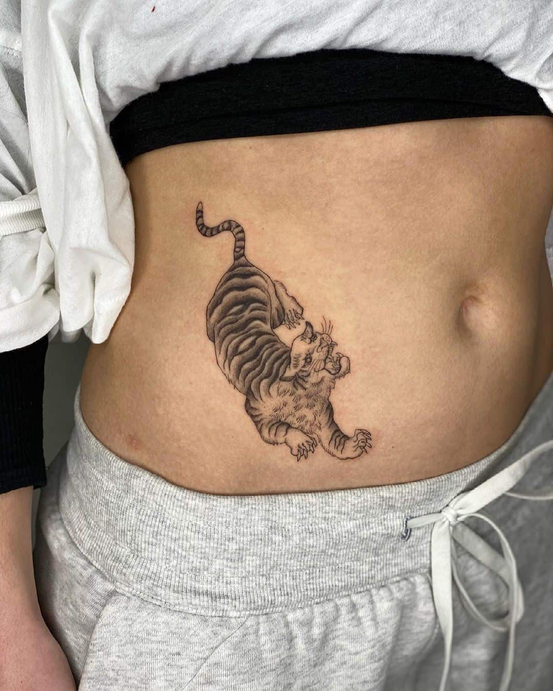 Tiger Stomach Tattoo 