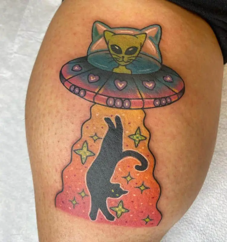 Aliens And Cats? Yes, Please!