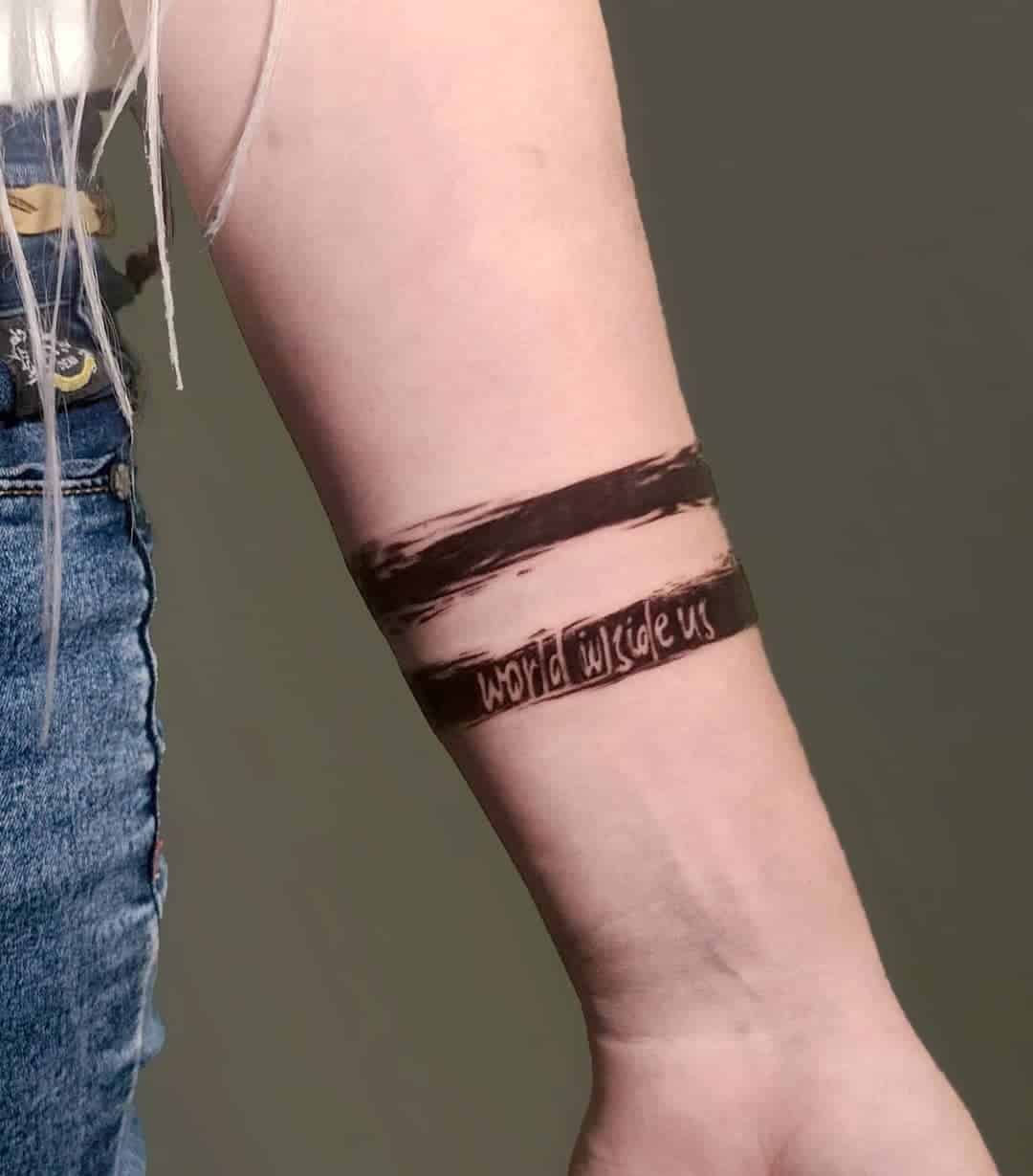 Harsh Tattoos - Rose bracelet Tattoo design . . #rose #tattoo  #bracelettattoo #tattooforgirls #tattooideas #harshtattoos  #colourfulltattoo #tattooartist | Facebook
