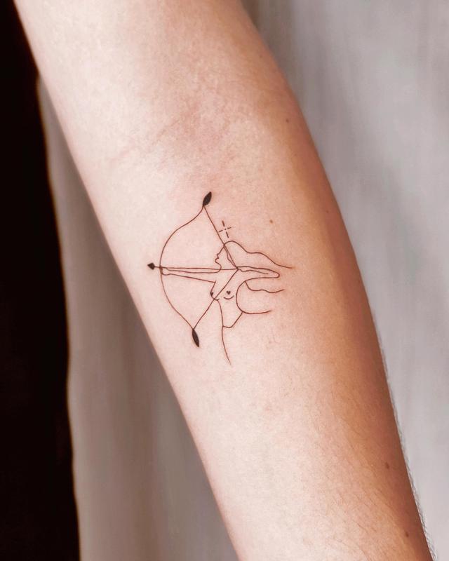 Minimalist Sagittarius Tattoos 1