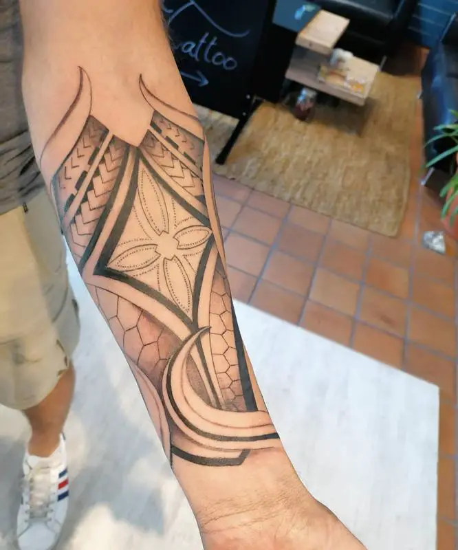 Arm Polynesian Tattoo Designs 5